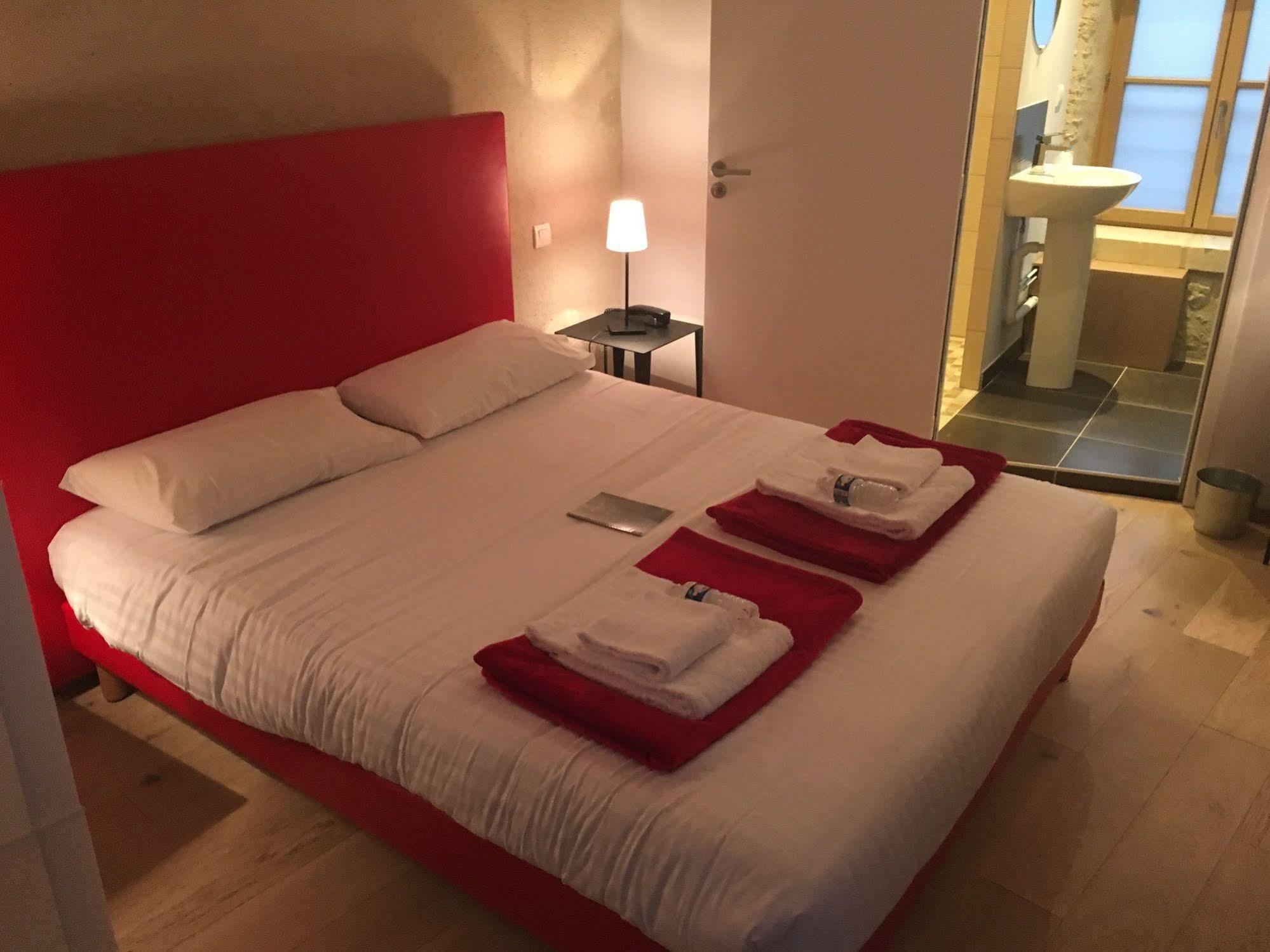 Rocaminori Hotel Louresse-Rochemenier Zewnętrze zdjęcie