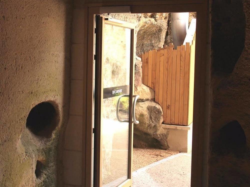 Rocaminori Hotel Louresse-Rochemenier Zewnętrze zdjęcie