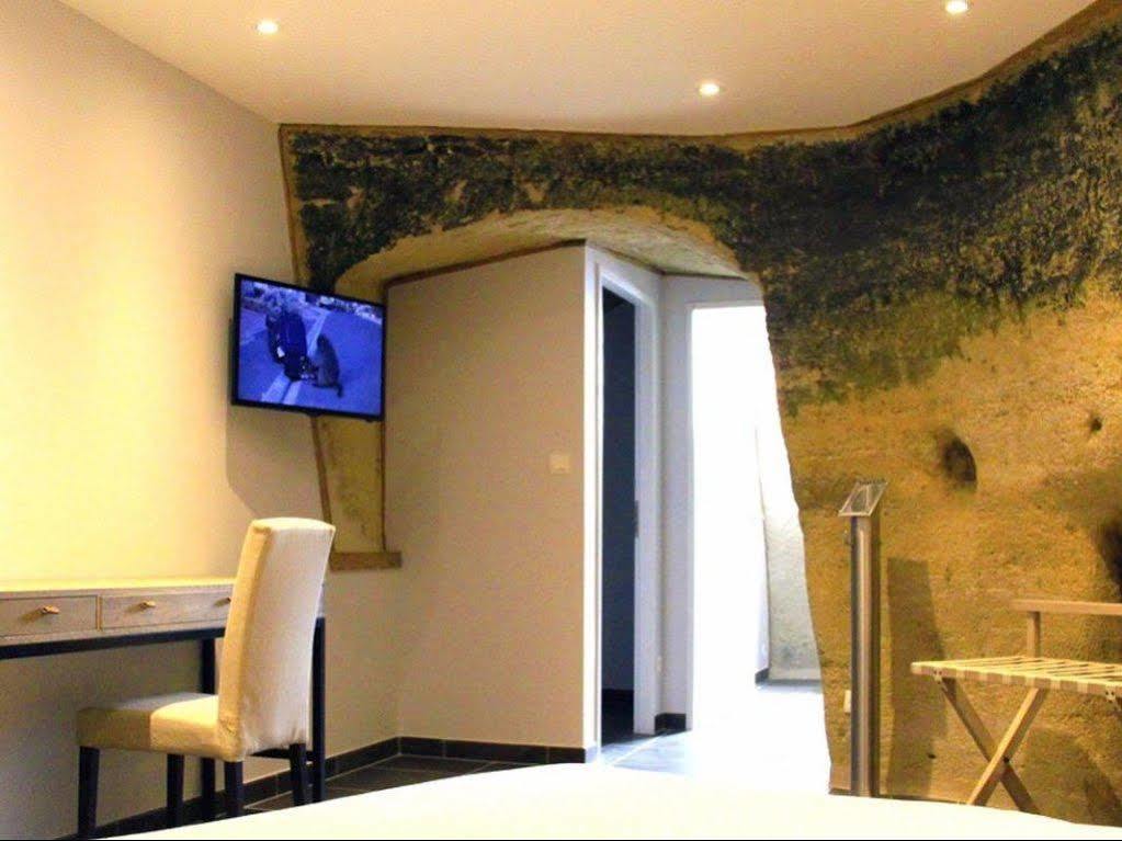 Rocaminori Hotel Louresse-Rochemenier Zewnętrze zdjęcie